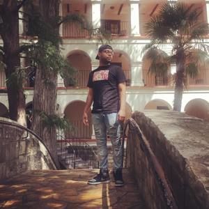 Meet your Posher, Alan